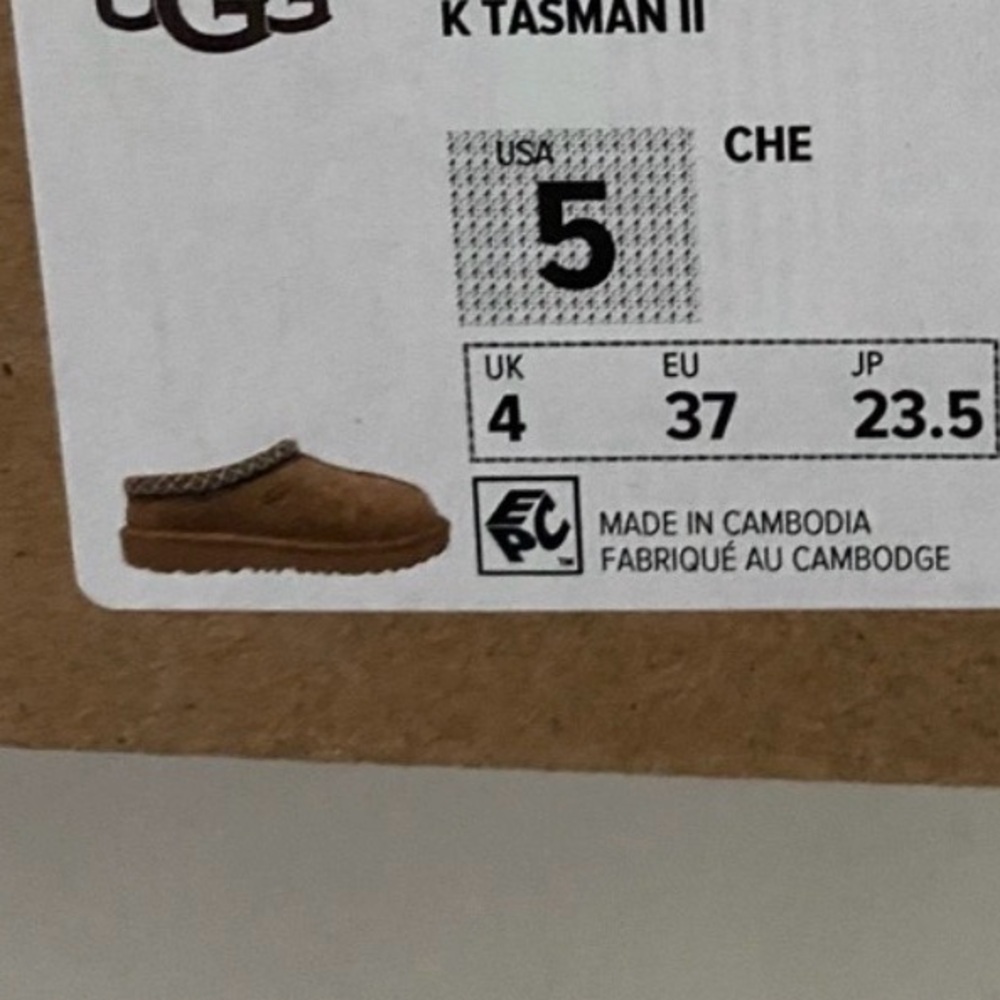 UGG Tasman Slippers Chestnut Kid’s 5 or 6 = Women’s 6 or 7 - BRAND NEW IN BOX - Picture 3 of 5